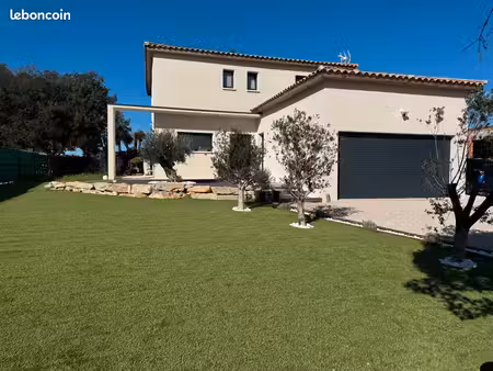 villa récente 6 pieces 175 m2