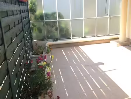 appart t2 avec terrasse ensoleillée et cave