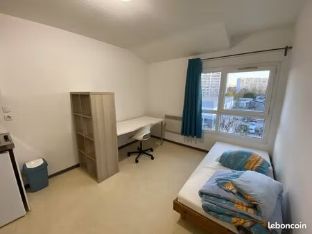 studio 1 pièce 18 m²