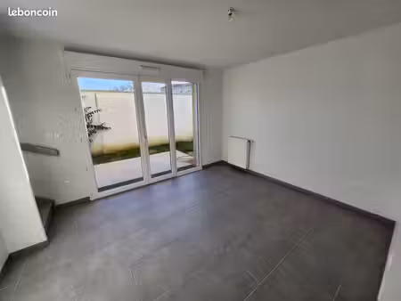 villa 3 pièces 64 m²