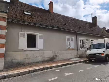 f3 70 m2 centre village