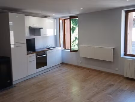 maison de ville triplex rénovée planfoy