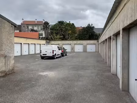 location box / garage sécurisé
