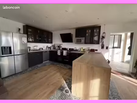 maison familiale de 130 m² avec grand terrain – disponible prochainement