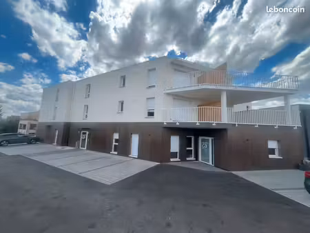 appartement t 1 avec terrasse