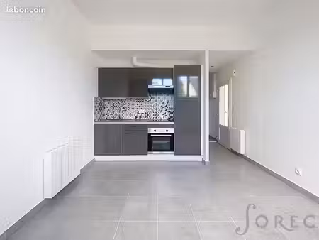 studio 1 pièce 22 m²