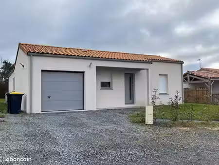 location maison 3 ch + bureau