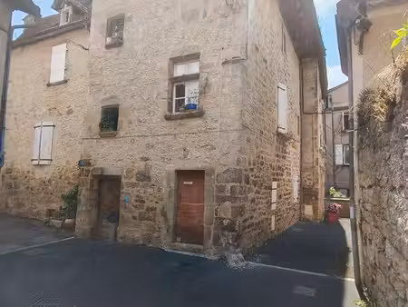 une des plus anciennes maisons de maître de saint-céré