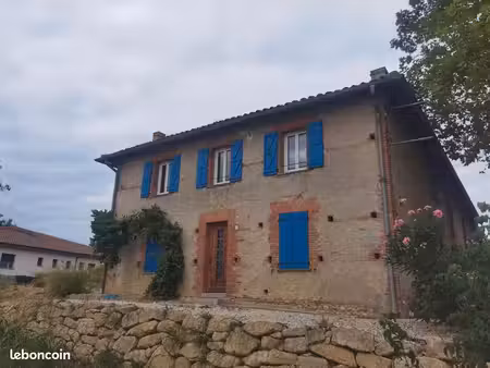 maison t5 de 172m2 dans le centre ville de saverdun + garage