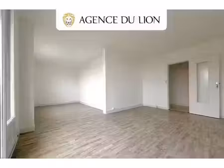 location appartement 4 pièces 68 m² à dreux (28100)  800 €