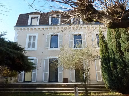location maison 6 pièces 130.58 m² à perigueux (24000)  1 318 €
