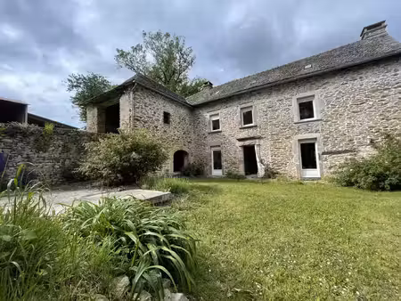 location maison 5 pièces 156 m² à manhac (12160)