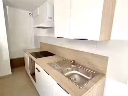 location appartement 2 pièces 47.49 m² à frontignan (34110)  784 €