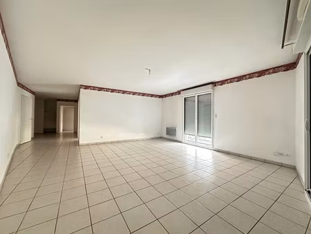 location appartement 3 pièces 96.6 m² à pithiviers (45300)  850 €