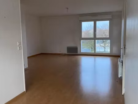 location appartement 3 pièces 71.29 m² à compiegne (60200)  790 €