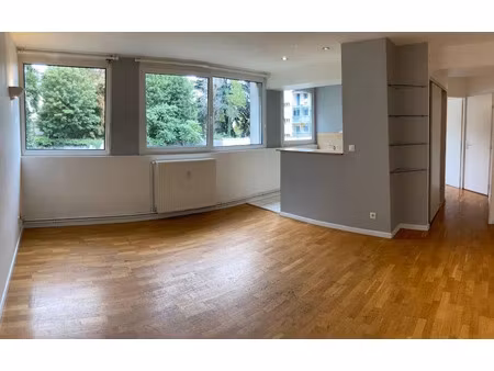 location appartement 3 pièces 57 m² à grenoble (38000)  787 €