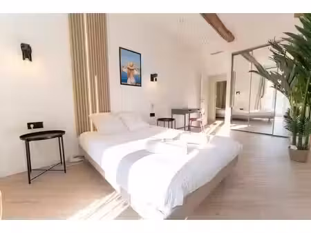 location meublée appartement 4 pièces 73 m² à nice (06000)  730 €