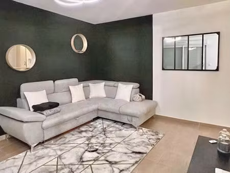 location appartement 2 pièces 48 m² à nimes (30000)  790 €