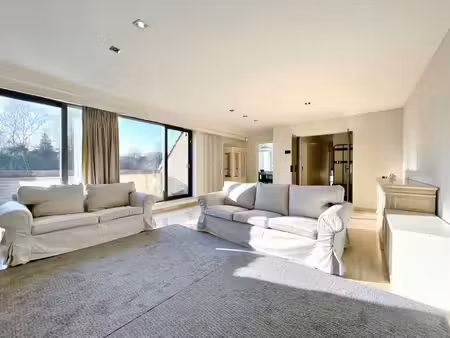 duplex à louer à val des seigneurs 78 woluwe-saint-pierre (vbe53607)