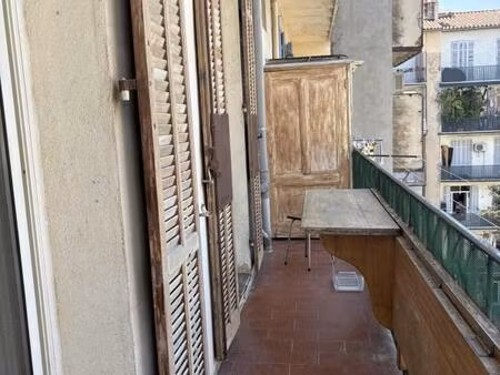 t3-4 balcon cave rue de verdun 13005 marseille - camas