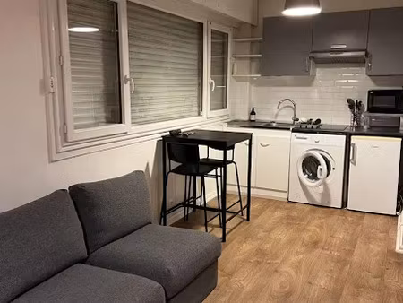 location meublée appartement 1 pièce 29 m² à palaiseau (91120)  900 €