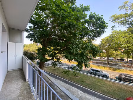 pau - allée de morlaàs - bel appartement t3 de 67 m² avec balcon et cave