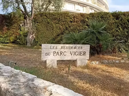 location longue durée -studio 1er étage - parc vigier - port