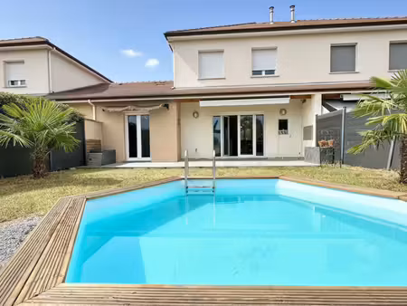 bordes : pavillon t5 de +100m2 avec garage  jardin  et piscine  proche turboméca safran