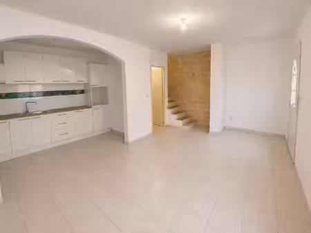 maison de village t4 de 58m2 hab à saint series