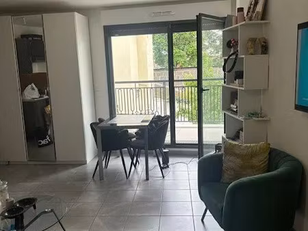 location meublée appartement 1 pièce 33 m² à colombes (92700)  980 €