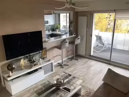 location meublée appartement 2 pièces 46 m² à savigny-sur-orge (91600)  920 €