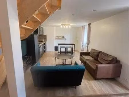 location meublée appartement 2 pièces 44 m² à gex (01170)  1 400 €