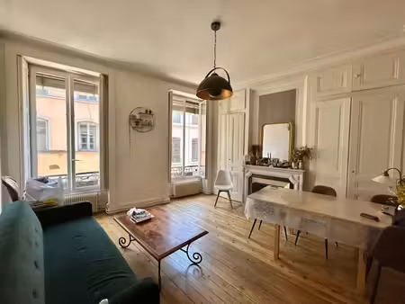 location appartement 3 pièces 71.68 m² à lyon 2ème (69002)  1 335 €