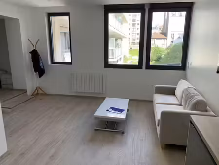 location meublée appartement 2 pièces 36 m² à paris 19ème (75019)  1 250 €