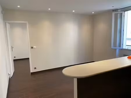 location meublée appartement 2 pièces 31 m² à paris 20ème (75020)  1 250 €