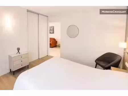 location meublée appartement 2 pièces 40 m² à sainte-soulle (17220)  1 200 €