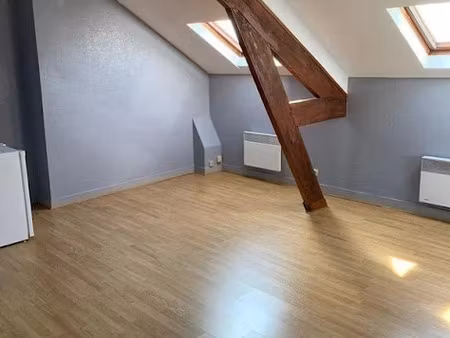 location appartement 2 pièces 33 m² à versailles (78000)  1 190 €