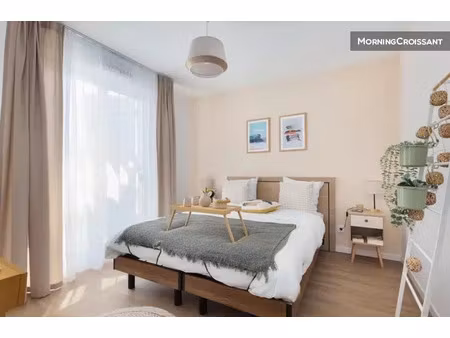 location meublée appartement 2 pièces 40 m² à plaisir (78370)  1 690 €