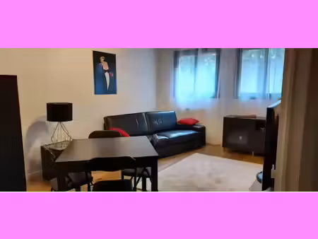 location meublée appartement 2 pièces 50 m² à paris 11ème (75011)  1 900 €