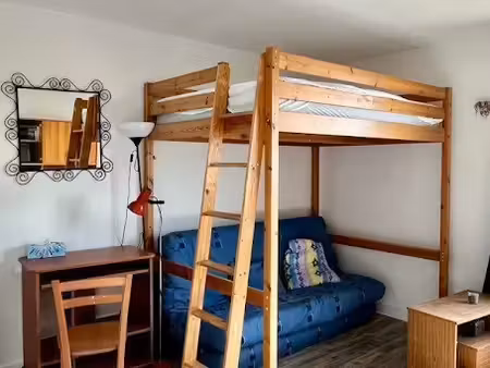 location meublée appartement 1 pièce 26 m² à paris 18ème (75018)  1 500 €