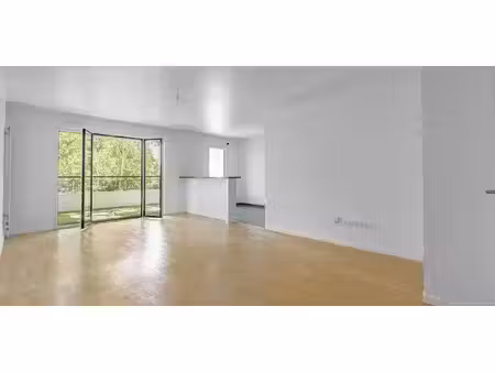 appartement contemporain avec terrasse centre ville - suresnes (92)