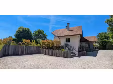 maison avec jardin et terrasse annecy (74)