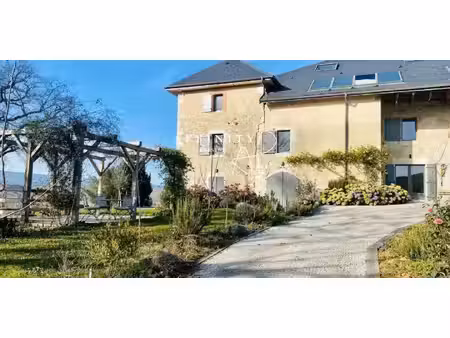 maison contemporaine avec piscine et jardin chessenaz (74)