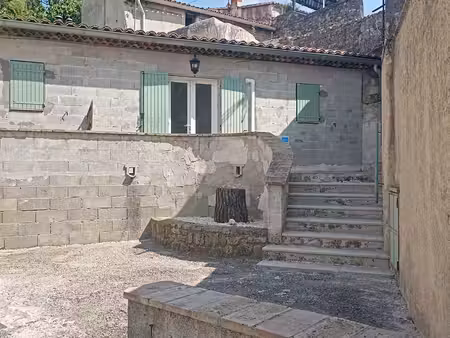 a bollene tres joli t3 avec terrasse privee