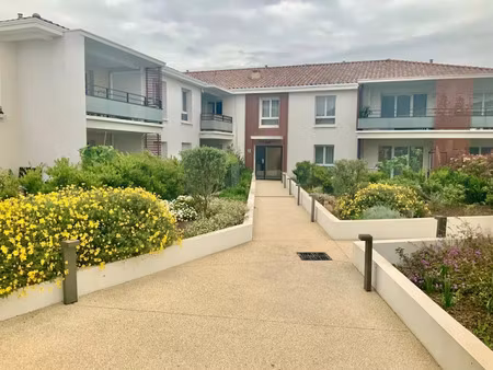 location meublée appartement 3 pièces 59.08 m² à la farlède (83210)  1 300 €