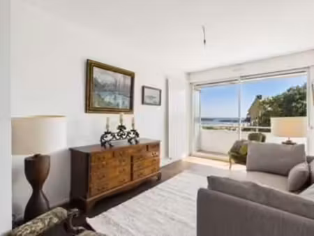 vente appartement 4 pièces bord de mer à larmor-plage (56260) : à vendre 4 pièces bord de 