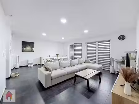 magnifique appartement 2 chambres avec balcon !