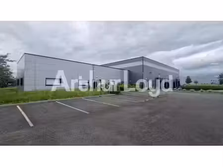 location entrepôt vire 14500 837m²