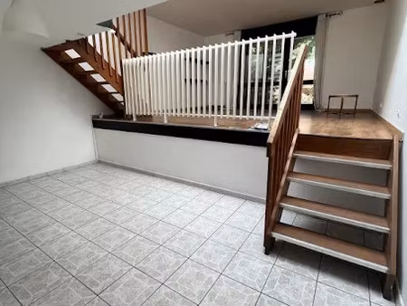 location maison 4 pièces 1123.82 m² à évry-courcouronnes (91000)  1 250 €