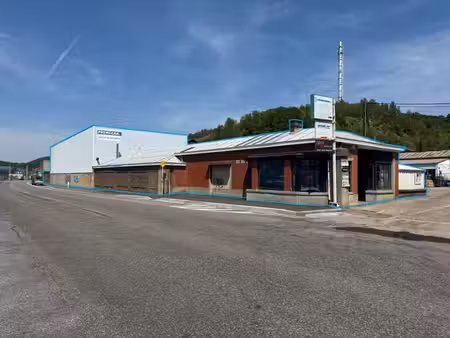 bâtiment semi-industriel de +/-942m² sur terrain de +/-2.113
